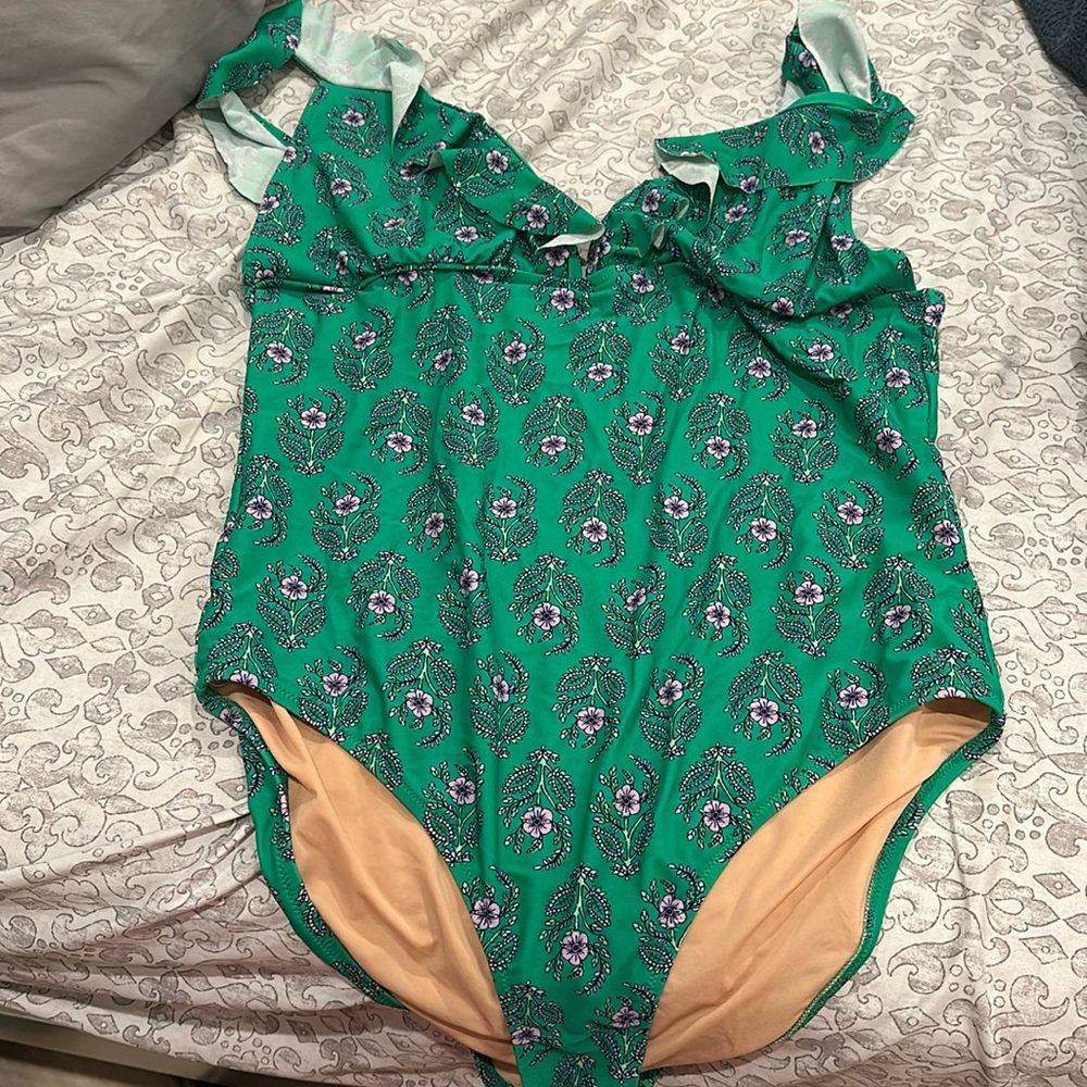 J crew one piece baiting suit